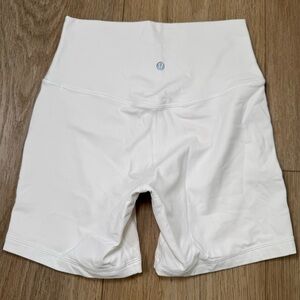 Lululemon Align 6” Shorts size 6 White